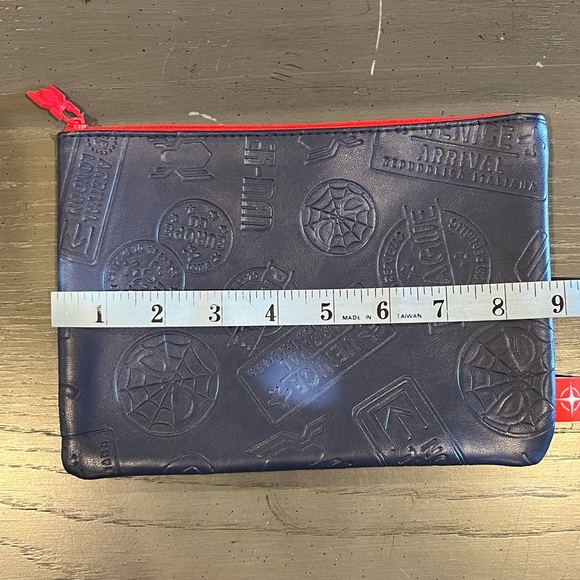 Marvel Spider-Man Travel Navy Blue Red Cosmetic Pouch Bag - Picture 11 of 12